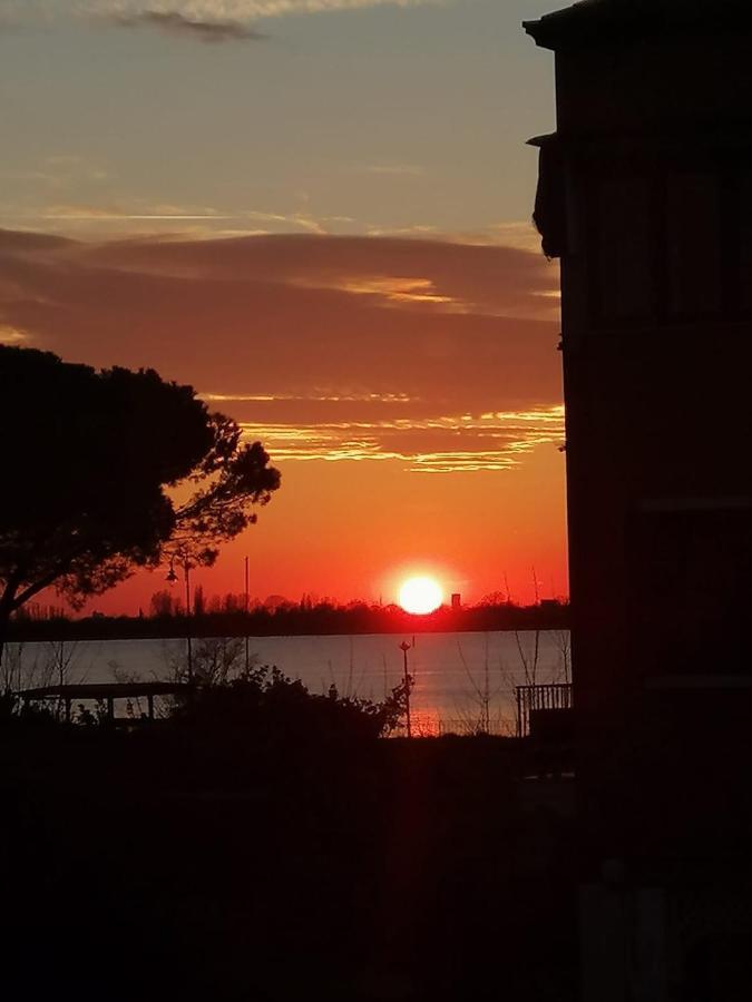 Orizzonte Marino Giallo Angolo Solare Verso La Laguna Cavallino-Treporti Ngoại thất bức ảnh